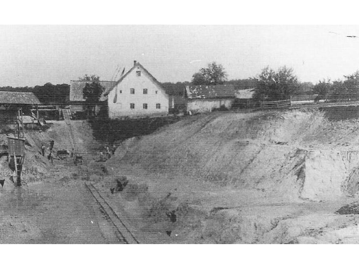 Ehemaliger Kreidebruch in Kreut (Quelle: Otto Hausmann: Alt-Neuburg, Band 6 1994, S. 46)