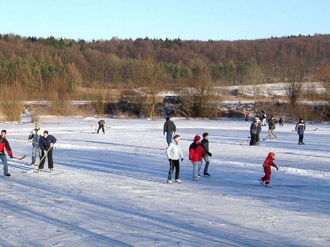eislaufen-unterhausen