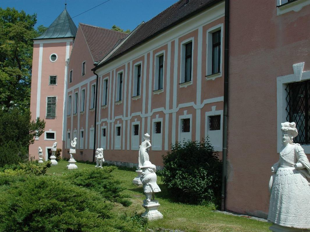 schloss-sinning-figuren-2